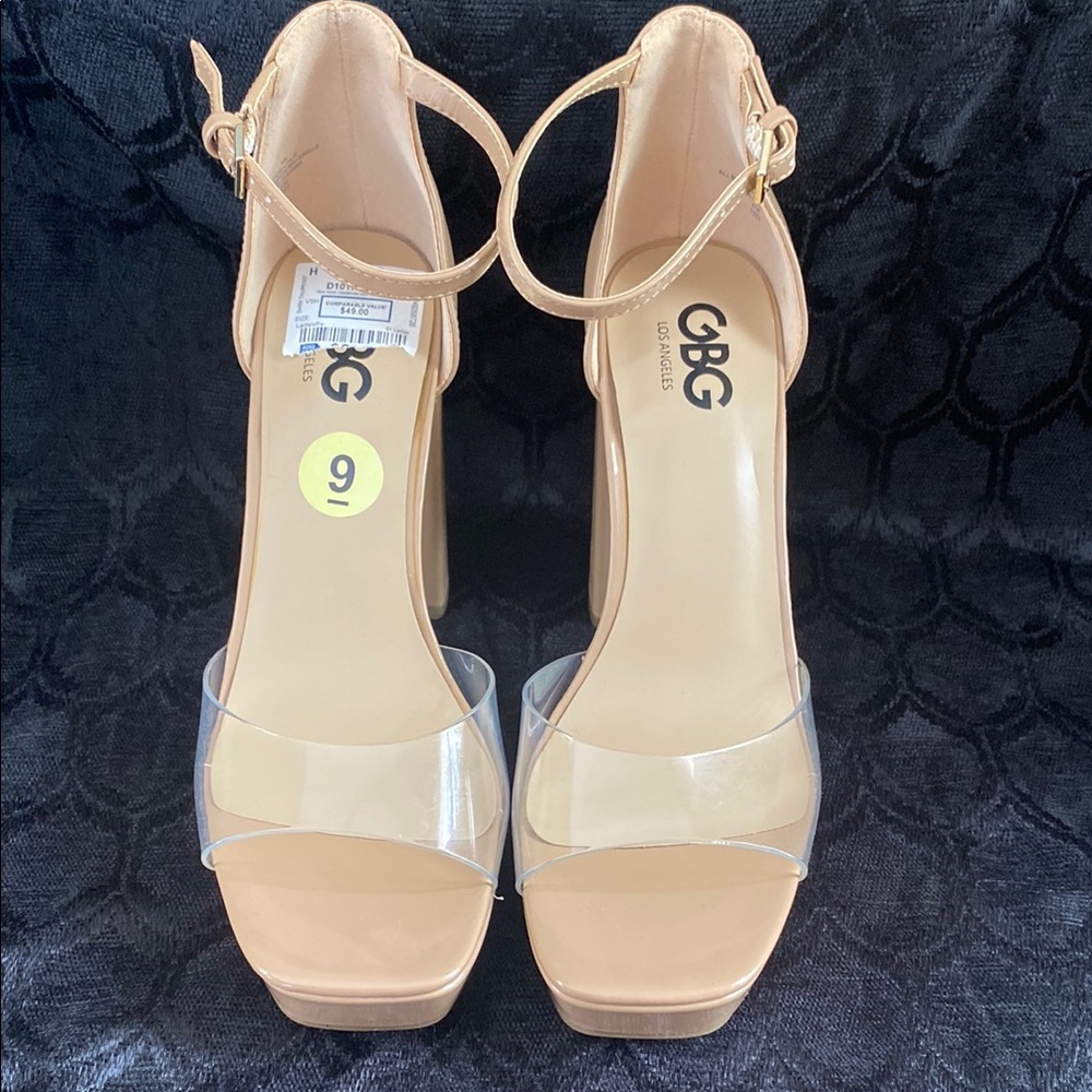 GBG Los Angeles Women's Tan and Clear Heels